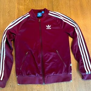 Womens Adidas Track Jacket.  Maroon. Size XS. Zipper Pockets Like New Condition